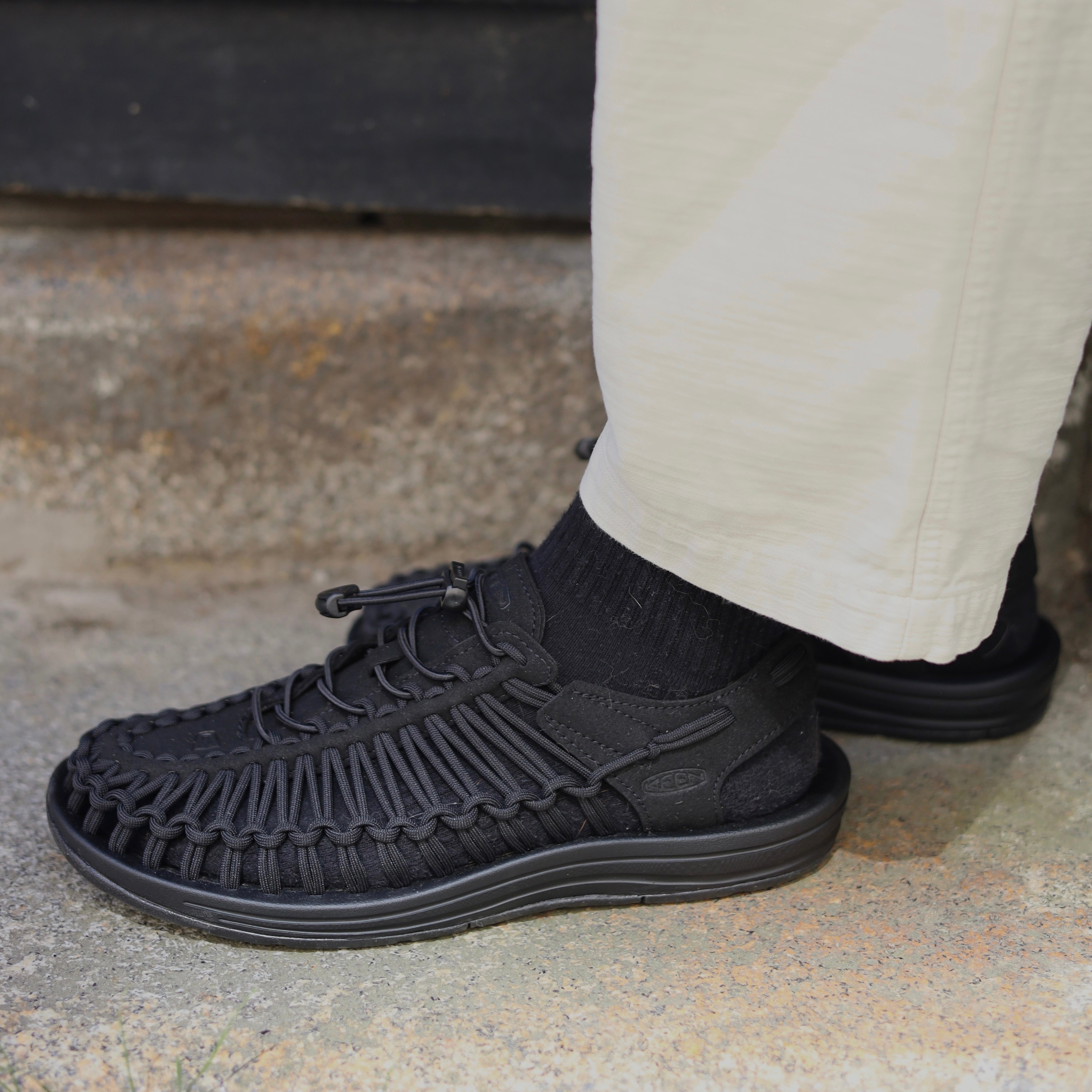Uneek black