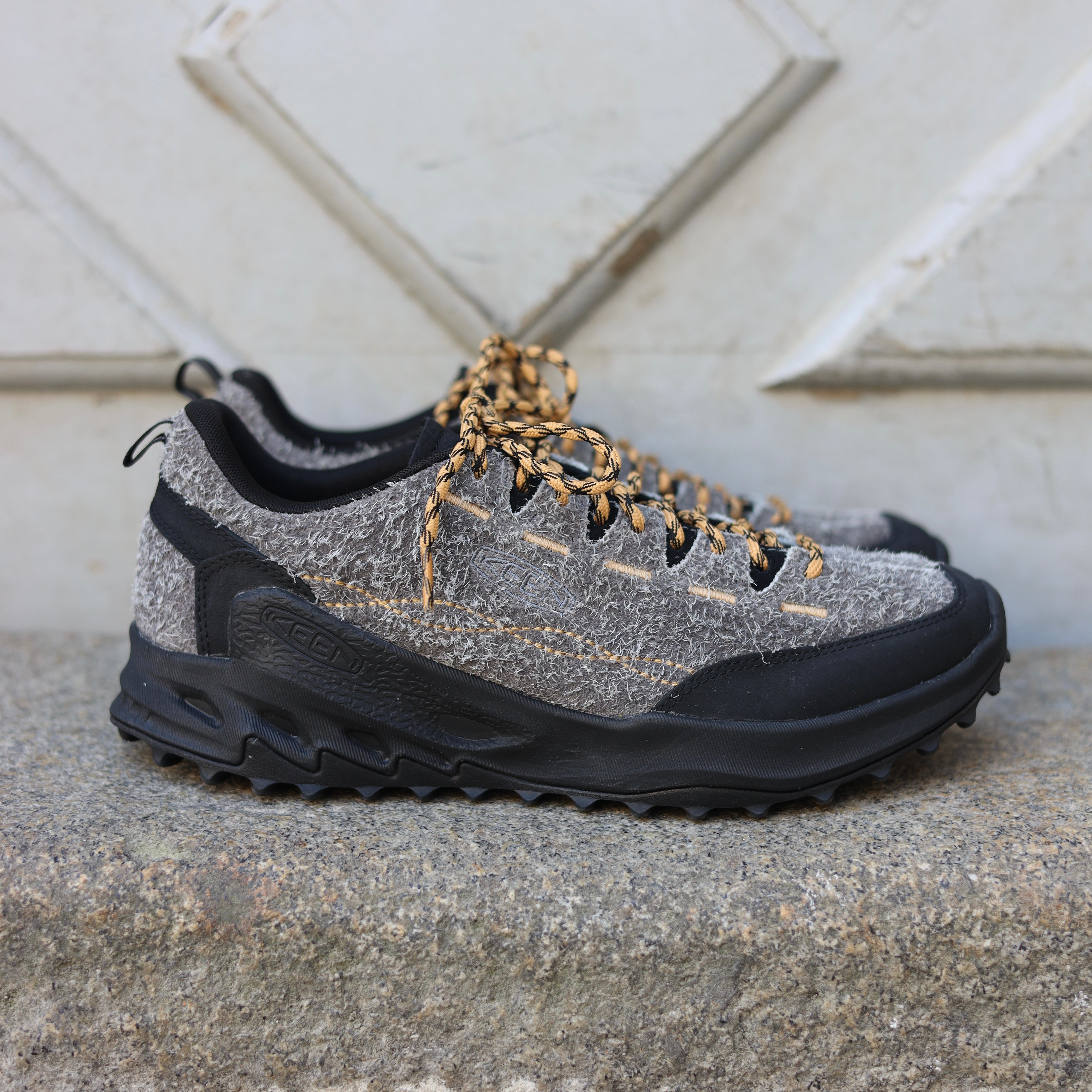 Jasper Zionic steel grey / oak buff