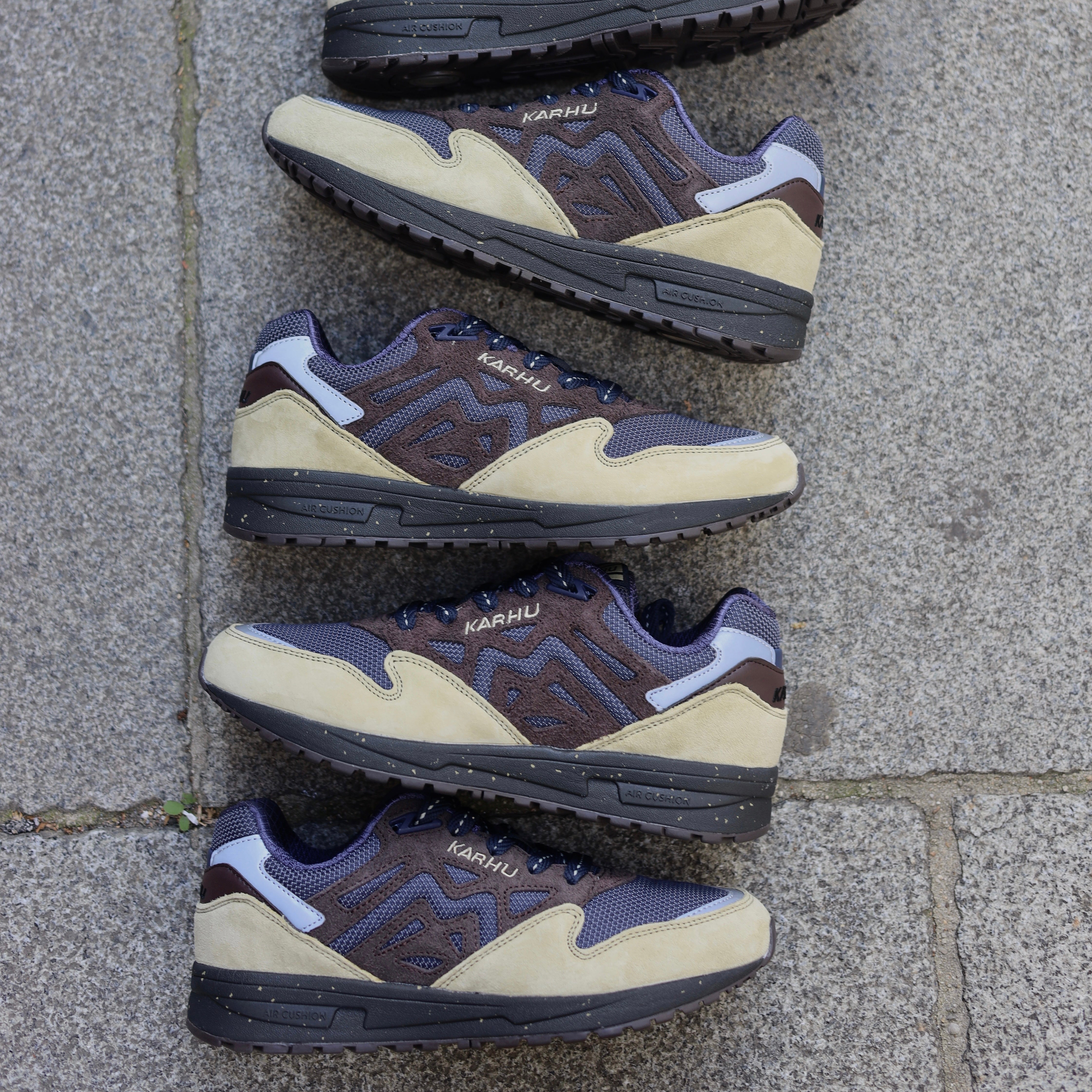 Legacy 96 pale olive green / chocolate torte
