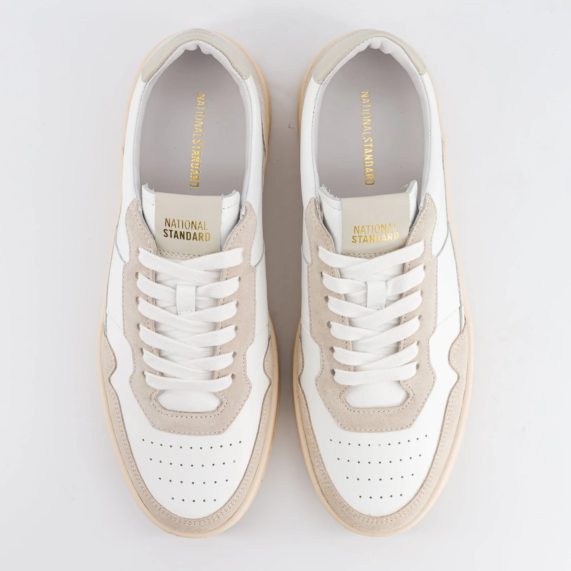 Edition 6 off white