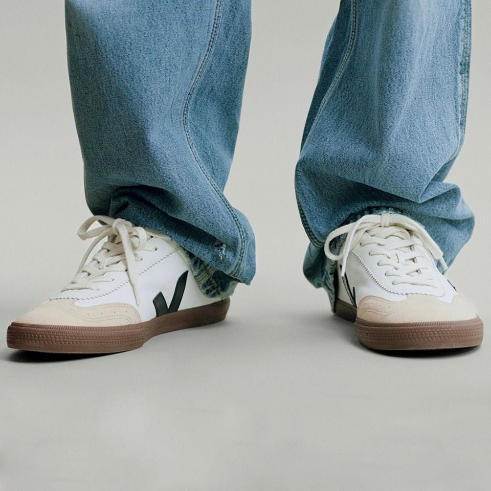 Veja Volley white / nautico bark