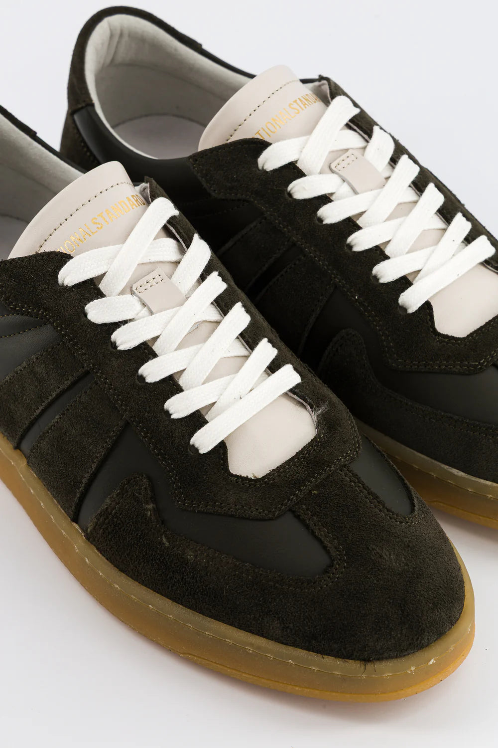 Edition 33 kaki