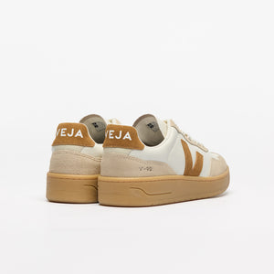 V-90 camel almond